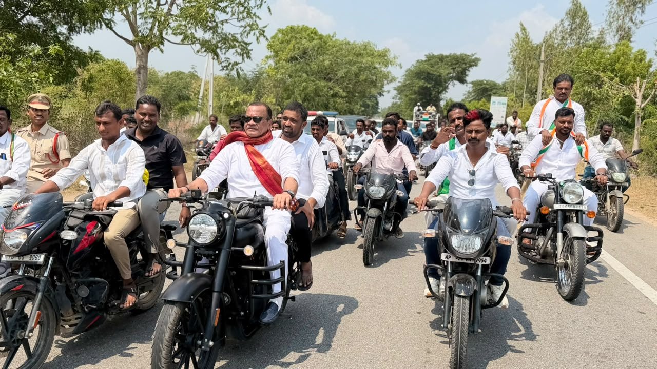 నల్లగొండలో రూ.75 కోట్లతో రహదారుల అభివృద్ధి పనులు రెండు ప్రధాన రహదారుల విస్తరణ, బలోపేతానికి శంకుస్థాపన చేసిన మంత్రి కోమటిరెడ్డి వెంకట్ రెడ్డి - Additional Image